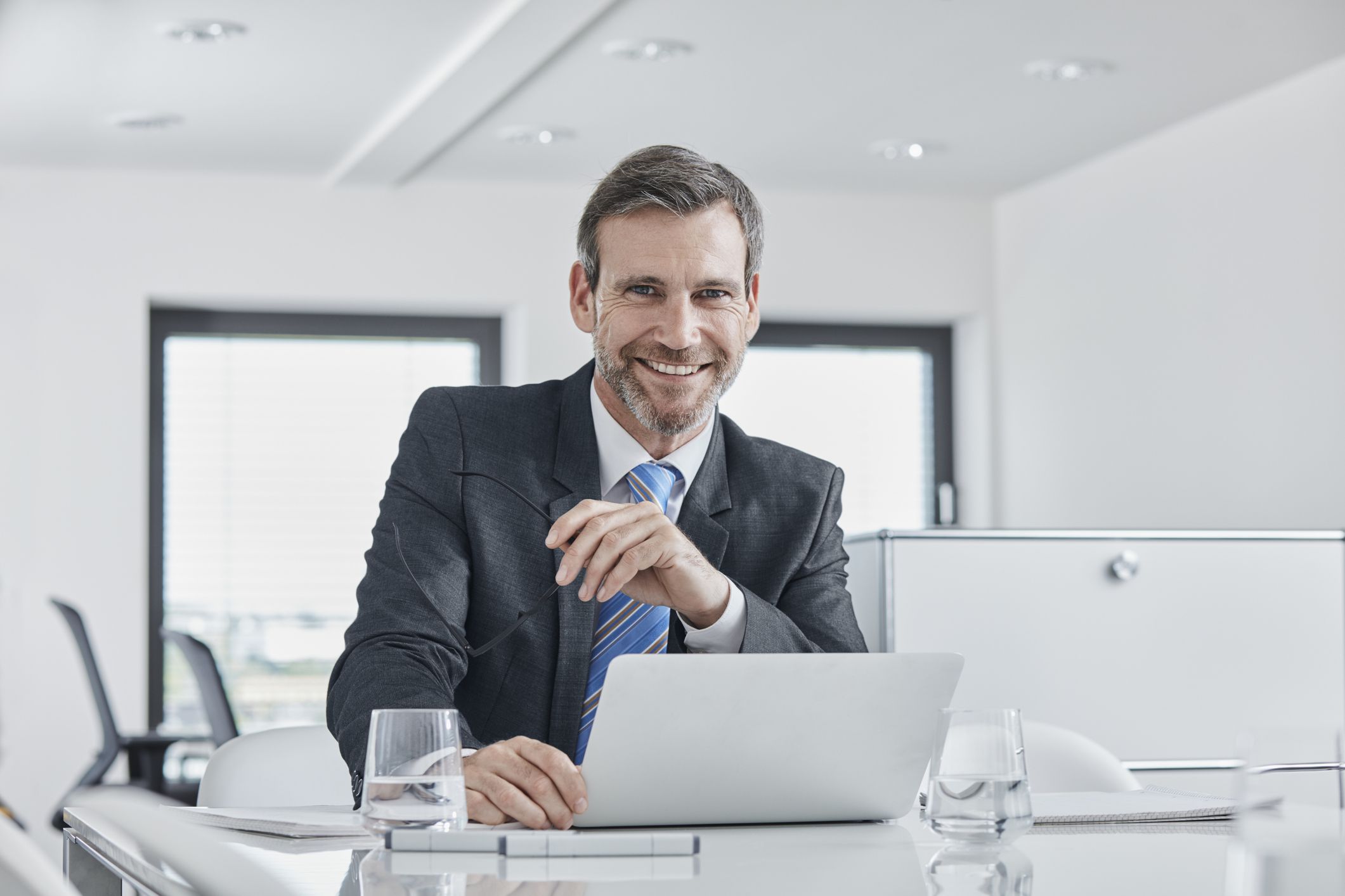 Netflix Jobs ( Administrative Assistant ) Work From Home @Apply4Job